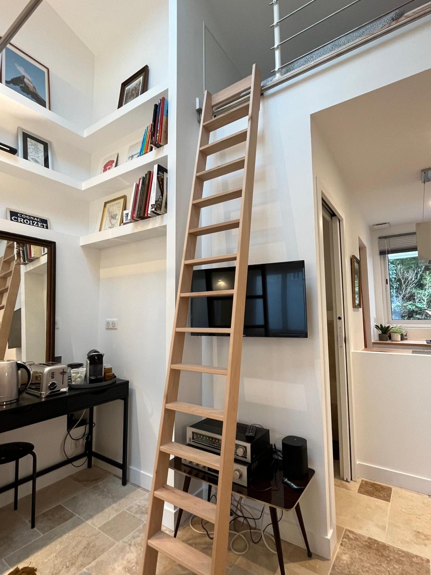 Loft Avec Terrasse Et Jardin Apartment Angouleme Exterior photo