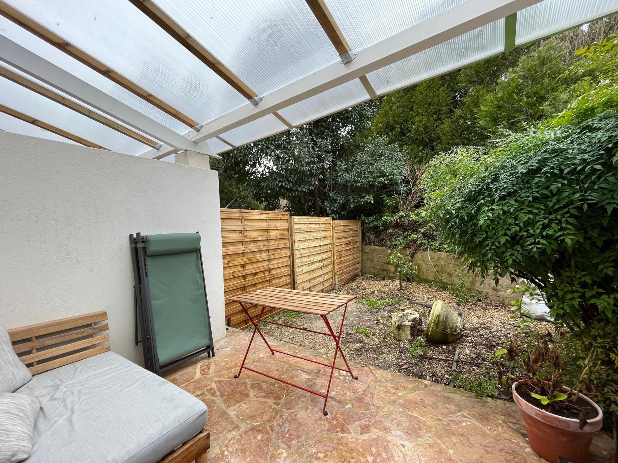 Loft Avec Terrasse Et Jardin Apartment Angouleme Exterior photo